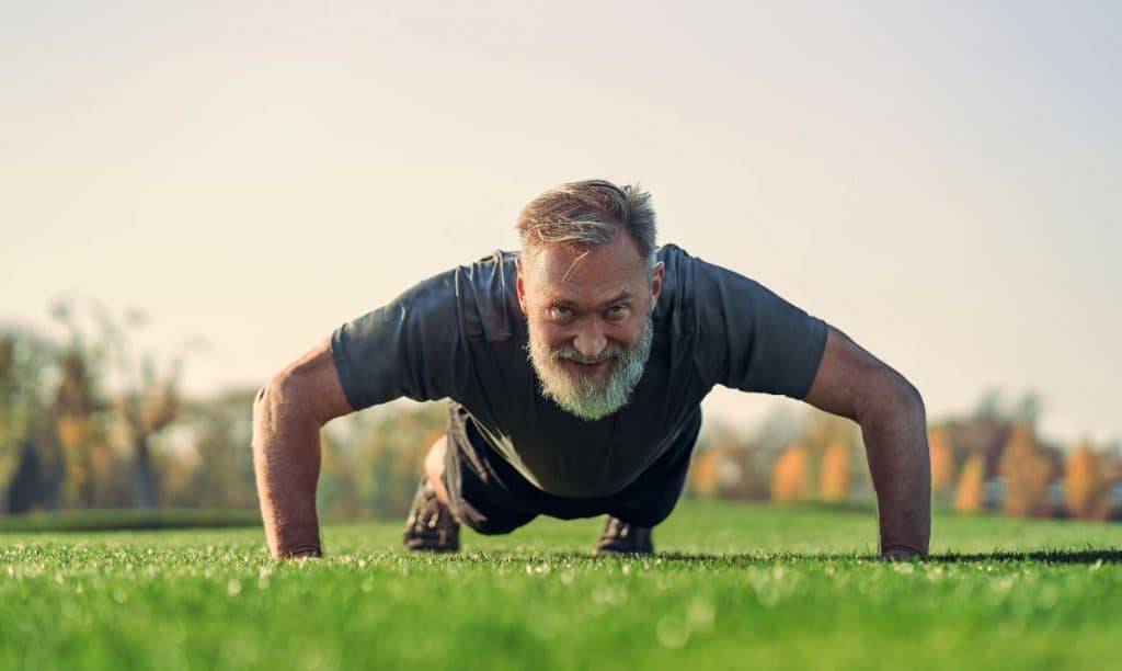 Comment muscler son dos après 60 ans ?